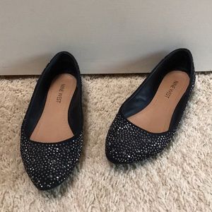 LAST CALL!! Nine West flats